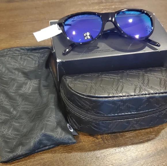 Oakley 55 mm Cat eye sunglasses s-l400.jpg main image 2